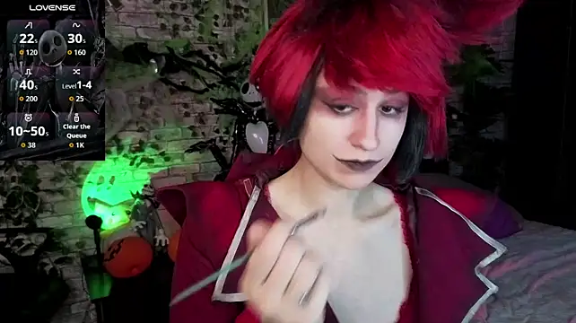 Pokazy przed kamerką – Max_Foxy