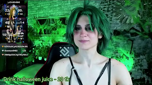 Max_Foxy Show in webcam
