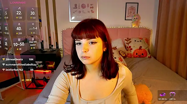 Show modela AriMermaid na web-kameri