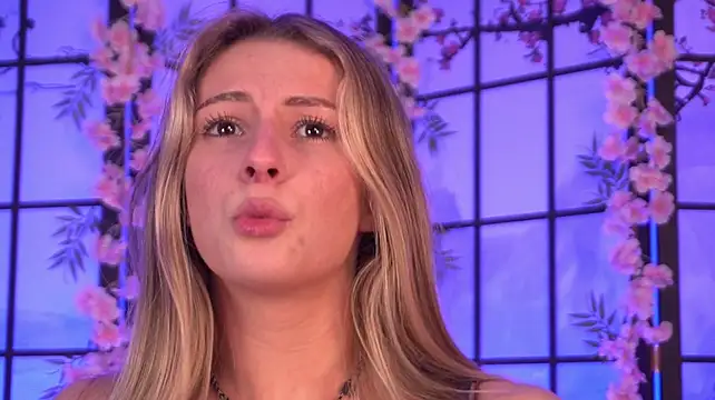 DriveThruAva Live XXX-chat