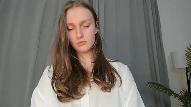 TeressaKapanke Adlı Modelin Canlı XXX Sohbeti