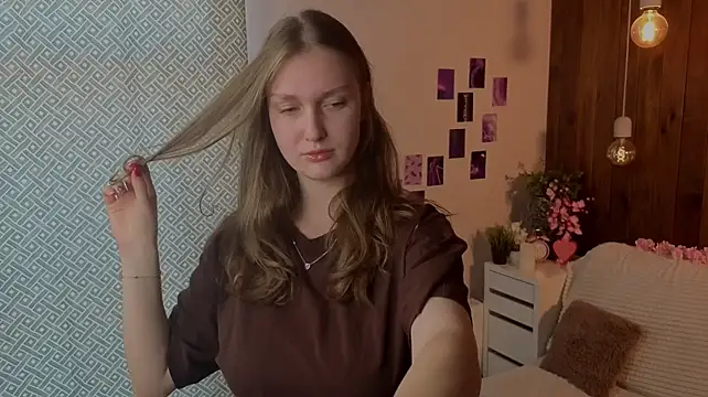 TeressaKapanke Adlı Modelin Canlı XXX Sohbeti