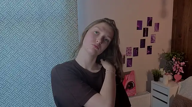 Chat +18 de TeressaKapanke ao vivo