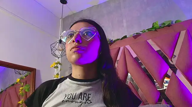 Violeta_munss – webcam-show