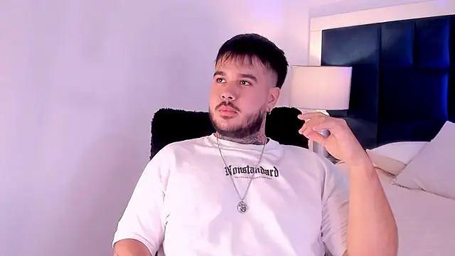 DanteBlossom webcam show