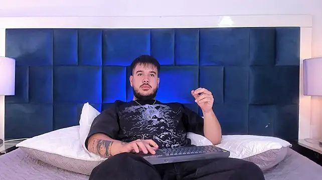 DanteBlossom: вебкам-шоу