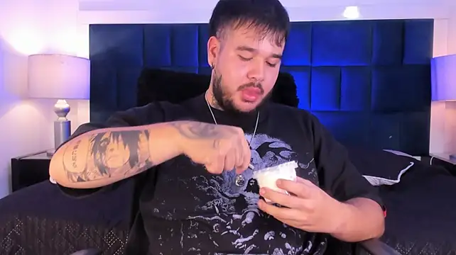 DanteBlossom Show in webcam