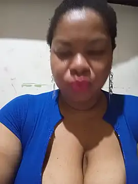 XXX chat uživo modela ZafiroGlow