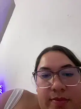 Webkamerová show kiara_moon18