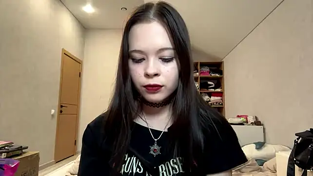 ErlindaHoruath's Webcam Show