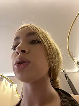 Isabella-gaviria's Webcam Show