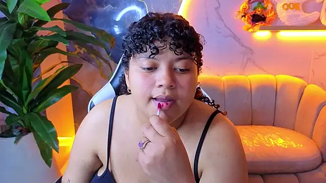 Scarleett_Tx's Webcam Show