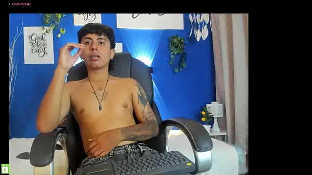 Show de Jonnie-rodriguez na webcam