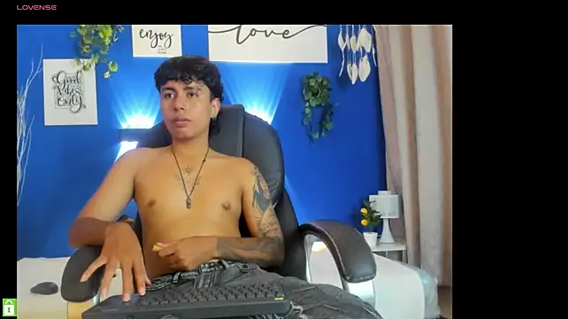 Show de Jonnie-rodriguez na webcam