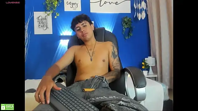 Pokazy przed kamerką – Jonnie-rodriguez
