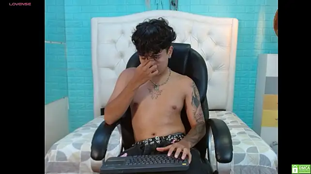 Jonnie-rodriguez Webcam-Show