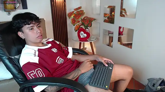 Jonnie-rodriguez Webcam show