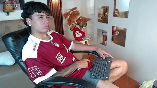 Jonnie-rodriguez's Webcam Show