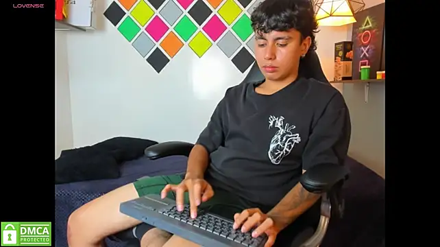 Jonnie-rodriguez Webcam-Show