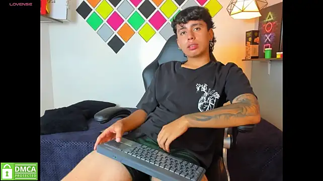 Jonnie-rodriguez Webcam Show
