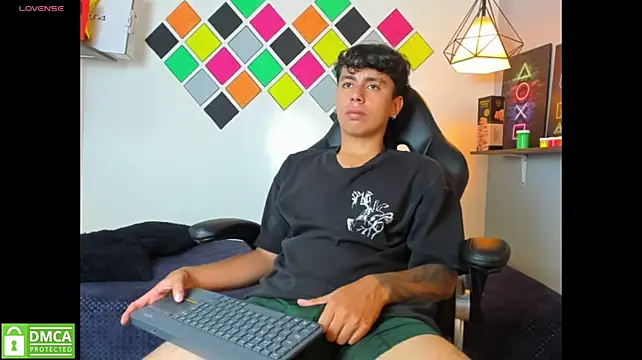 Jonnie-rodriguez Show Webcam