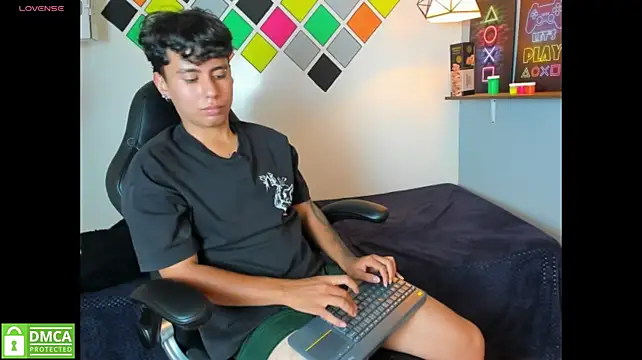 Jonnie-rodriguez Webcam Show