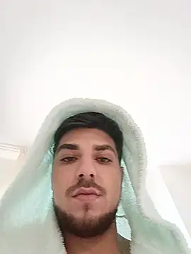 RoBeRt99925 Webcam show
