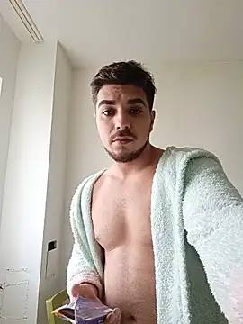RoBeRt99925 – webcam-show