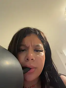 cherryydolll Webcam-Show