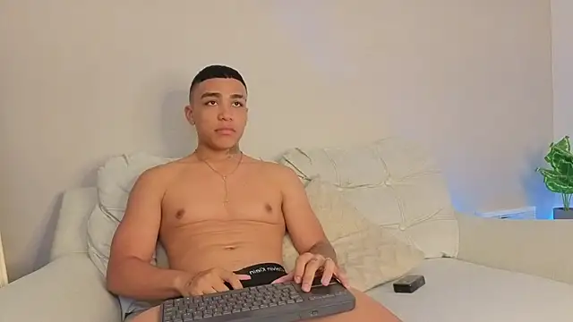 Apolo_Austin Webcam show