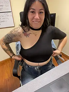 Chat +18 de MeganCollins ao vivo