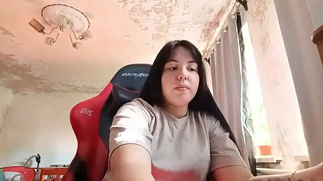 Show modela RosalindNemith na web-kameri