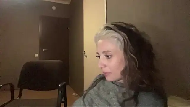 PriscillaOstlie 라이브 XXX 채팅