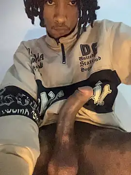 mondacuo4k Show in webcam