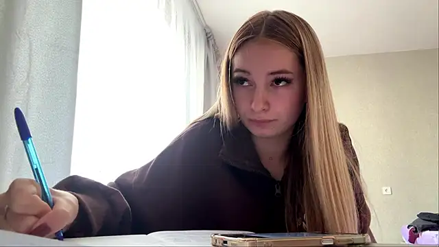 MarkitaHersch XXX чат на живо