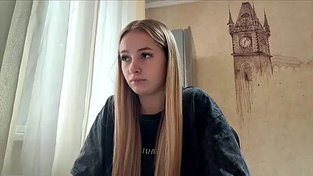 Show modela MarkitaHersch na web-kameri