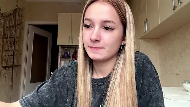 Show modela MarkitaHersch na web-kameri