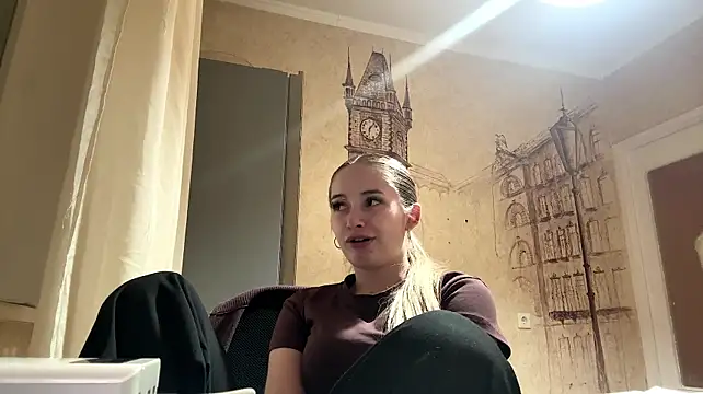 MarkitaHersch Adlı Modelin Canlı XXX Sohbeti