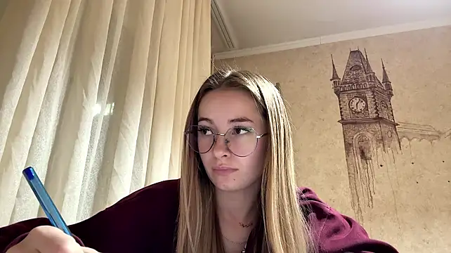 צ'אט XXX בשידור חי של MarkitaHersch