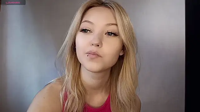 ChantellStremmel: вебкам-шоу
