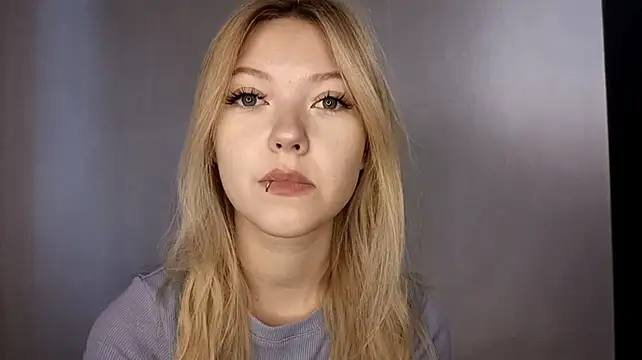 ChantellStremmel Webcam Show