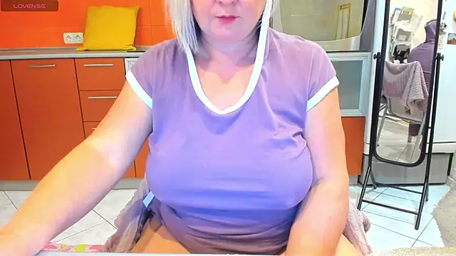mira_robinson's Webcam Show