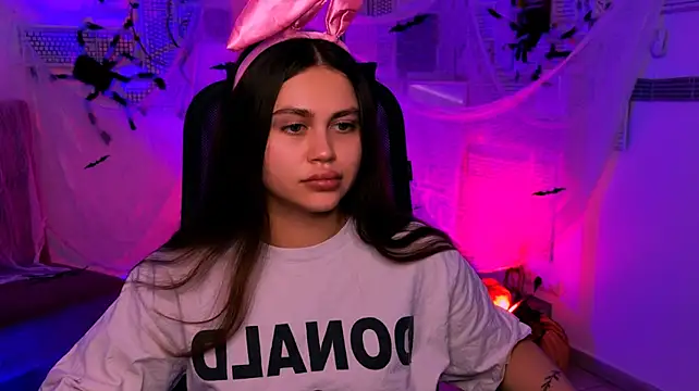 MissTessaGlown Live XXX chat