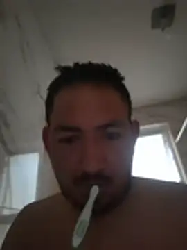 papitoo01 Show in webcam