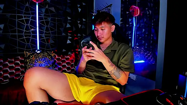 AsianTopXbater Adlı Modelin Web Kamerası Şovu