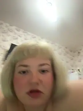 Show modela LoloMensens na web-kameri