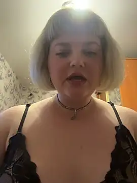 LoloMensens Live XXX-Chat