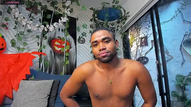 AidenRoss_ Webcam-Show