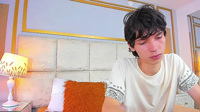Show modela AbyssGaze na web-kameri