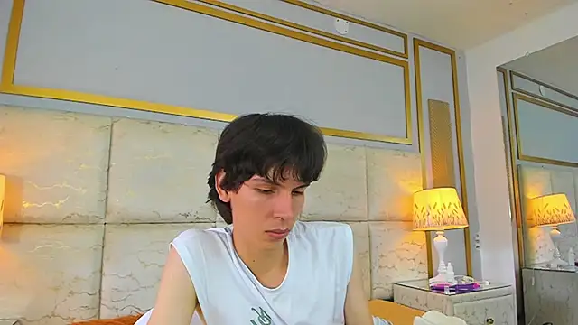 AbyssGaze webcam show